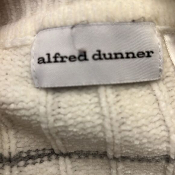 Alfred Dunner Striped Sweater | Size Small | Acrylic Rayon Blend - Picture 6 of 7